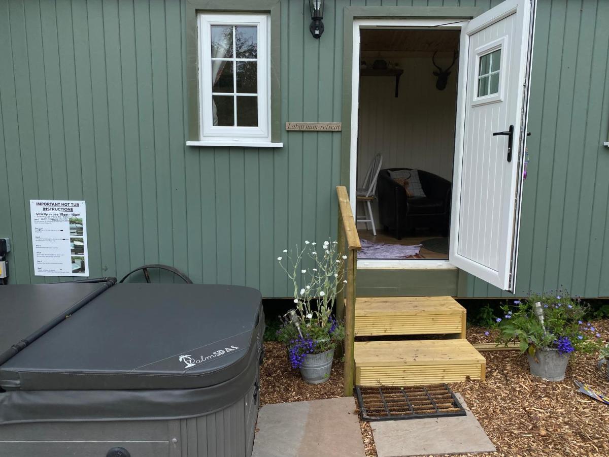 The Laburnum Retreat Shepherd Hut Private Hot Tub Upper Hulme 外观 照片