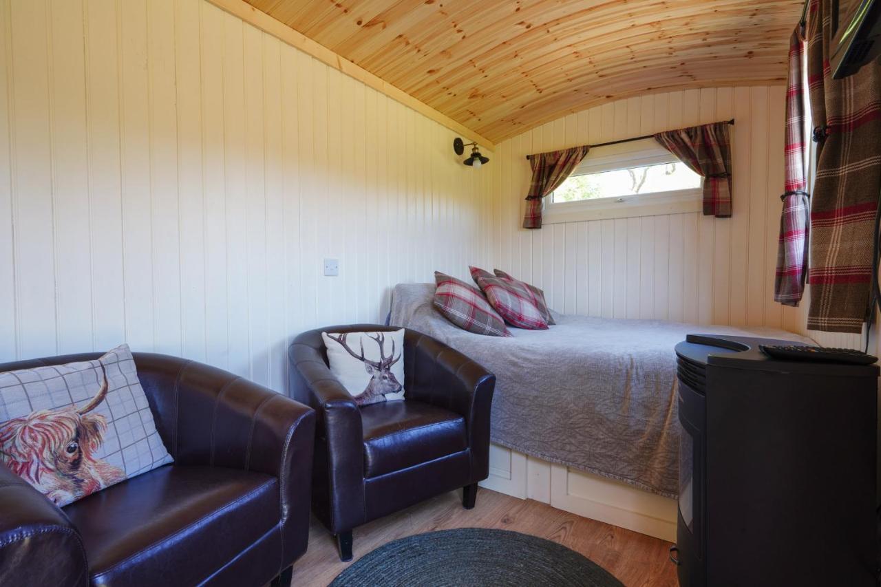The Laburnum Retreat Shepherd Hut Private Hot Tub Upper Hulme 外观 照片