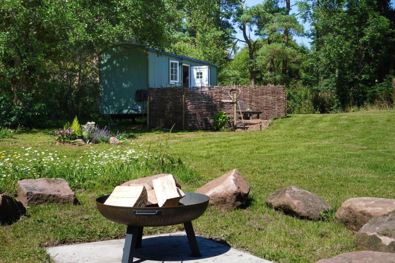 The Laburnum Retreat Shepherd Hut Private Hot Tub Upper Hulme 外观 照片